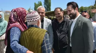 AK Parti'li Arınç, Demirci'de etkinliklere katıldı