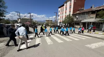 Akıncılar'da Karayolu Güvenliği ve Trafik Haftası Etkinliği