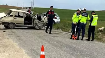 Aksaray'da Trafik Kazası: 1 Ölü, 2 Yaralı