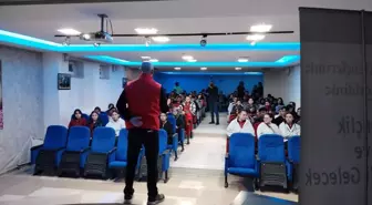 Tokat'ta Öğrencilere 'Gençlik ve Güvenli Gelecek' Konferansı