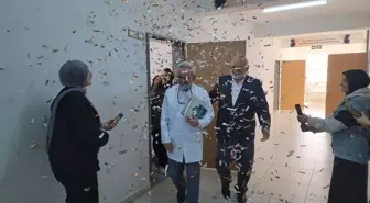 39 Yıllık Öğretmene Suluova'da Duygu Dolu Veda