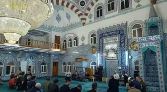 Mersin'de 11 Kişilik Hac Kafilesi Kutsal Topraklara Uğurlandı