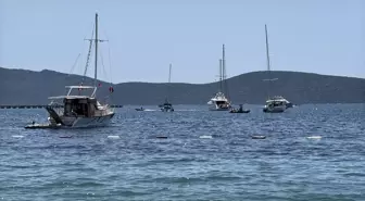 Antalya ve Muğla'da Güneşli Havada Yoğun Plaj Kalabalığı
