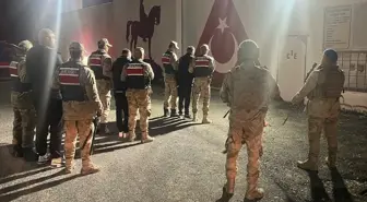 Kaçakçılık Operasyonunda 3 Zanlı Tutuklandı