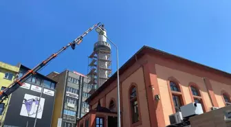 Zonguldak'ta 100 Yıllık Caminin Minaresinin Yıkımına Başlandı