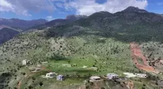 Keldaniler Aksu Köyü'ne Geri Dönmeye Başladı