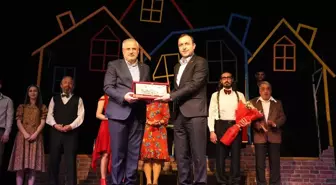 Bafra'da 'Rumuz Goncagül' Tiyatrosu Sanatseverlerle Buluştu