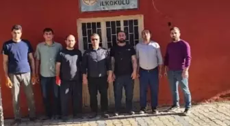 Bahçesaray'da Gönüllülerden Okul Boyama Etkinliği