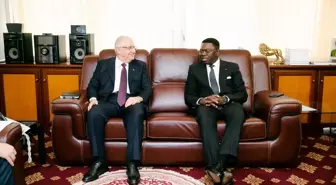 Bakan Güler, Kamerun'da Resmi Temaslarda Bulundu