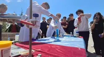 Beypazarı'ndaki Fen Lisesi Öğrencilerinin Bilişim Sergisi