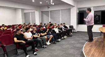 Boks Milli Takımı'na Uluslararası Kurallar Konferansı