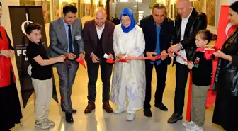 Bursa'da 'Emeğin Elleri' Fotoğraf Sergisi Açıldı