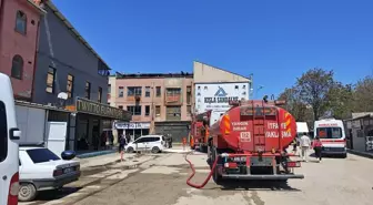 Bursa'da Mobilya İmalathanesinde Yangın Çıktı
