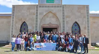 Ahlat Cumhurbaşkanlığı Külliyesi, Mektup Yarışmasında Dereceye Giren Öğrencileri Ağırladı