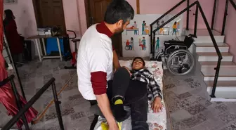 Çizgi Film Etkisiyle Yaşamı Değişen Halit, Yürümeyi Başardı