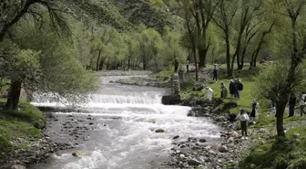 Muş'ta Doğaseverler Dört Mevsimi Bir Arada Yaşıyor