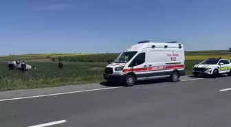 Edirne'de Otomobil Devrildi: Sürücü ve Eşi Yaralandı