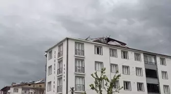 Elazığ'da Şiddetli Sağanak ve Fırtına Hayatı Olumsuz Etkiledi