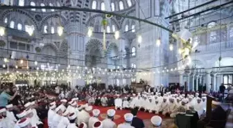 İstanbul'da 81 Hafız İçin İcazet Töreni Düzenlendi
