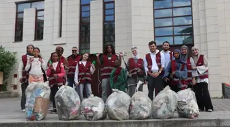 Fransa'da Müslümanlardan Temizlik Yürüyüşü