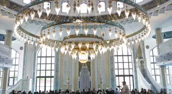 Fransa'nın Roubaix Kentinde Eyüp Sultan Camisi Açıldı