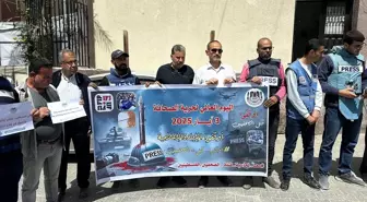 Filistinli Gazeteciler, Basın Özgürlüğü Günü'nde Eylem Düzenledi