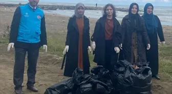 Gençler Çevre Temizliği İçin Bir Araya Geldi