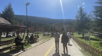 Gölcük Tabiat Parkı, Bahar Aylarında Tatilcilerin Akınına Uğradı