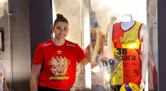 Göztepe Voleybol, Kaptan Ceren Kestirengöz ile Yeniden Anlaştı
