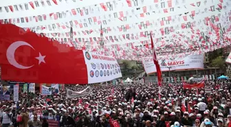 HAK-İŞ, 1 Mayıs Emek ve Dayanışma Günü'nü Rize'de kutladı