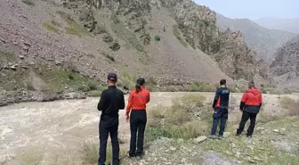 Hakkari'de Kayıp Kadın İçin Arama Çalışmaları Devam Ediyor