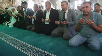 Hatay'da Yıkılan Camiler Yeniden İbadete Açıldı