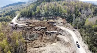 Kastamonu-Çatalzeytin Kara Yolunda Heyelan Çalışmaları Sürüyor