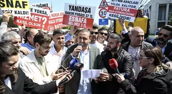 İETT'ye Bağlı Özel Halk Otobüsü Sahipleri Ödemelerini Alamadıkları İçin Eylem Yaptı
