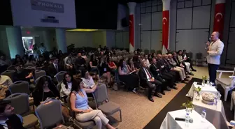 İzmir'de Hukuk Festivali Başladı