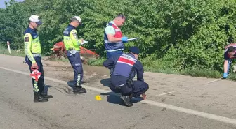 Ödemiş'te Minibüs ile Traktör Çarpıştı: 1 Ölü, 3 Yaralı