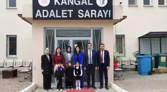 Kangal'da 23 Nisan Coşkusu: Çocuklar Adliye Personeli Oldu