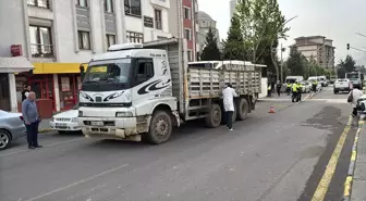 Karabük'te Kamyonun Çarptığı Yaya Hayatını Kaybetti