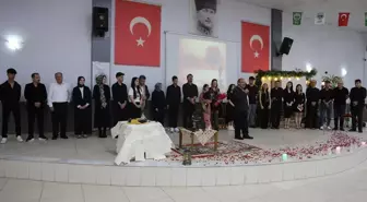 Karaisalı'da Şiir Dinletisi Düzenlendi
