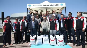 Kayseri Büyükşehir Belediyesi, Çiftçilere 4 Bin Ton Tohum Desteği Sağladı