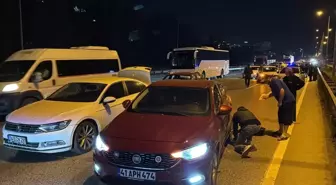 Kocaeli'de Zincirleme Trafik Kazası: 3 Yaralı