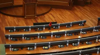 Kosova'da Meclis Başkanlığı Seçiminde Sonuç Çıkmadı