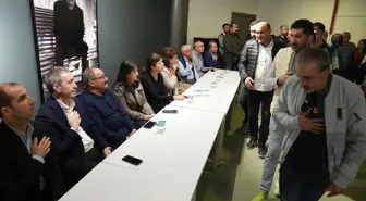 Küçükçekmece'de Hırsızlık Anı Güvenlik Kamerasında