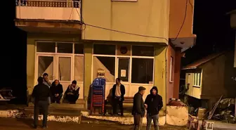 Kütahya'da Depremler, Yemişli Köylülerini Dışarıda Gecelemeye Zorluyor