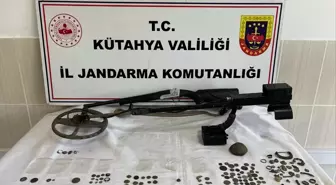 Kütahya'da Tarihi Eser Kaçakçılığı Operasyonu: 148 Parça Ele Geçirildi