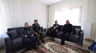 Depremzedeler için inşa edilen konutlara ilk aile yerleşti