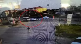 Manavgat'ta Üç Araçlı Kaza Ucuz Atlattı