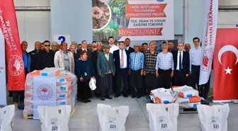 Mersin'de 44 Üreticiye Yerli Ayçiçeği Tohumu Dağıtıldı