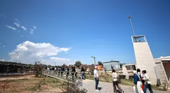 Öğrenciler Mersin'de Kaplumbağa Yuva Alanında Temizlik Düzenledi