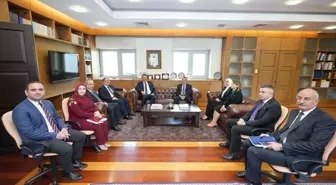 Milli Eğitim Bakanı Tekin, Türkmenistan Büyükelçisi Demirok'u Ziyaret Etti